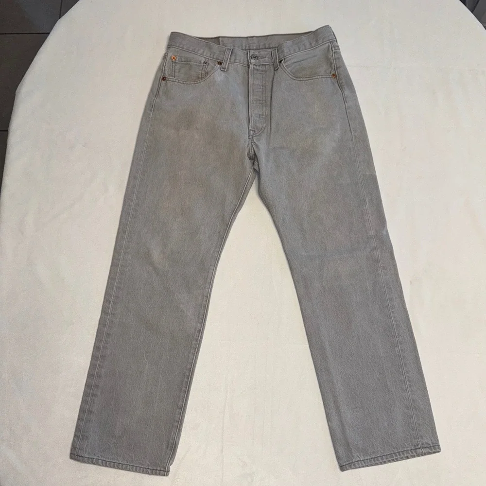 Levi's 501 Gray Denim Jeans Button Fly Straight Leg Mens 34x32‎ (Actual 34x28)